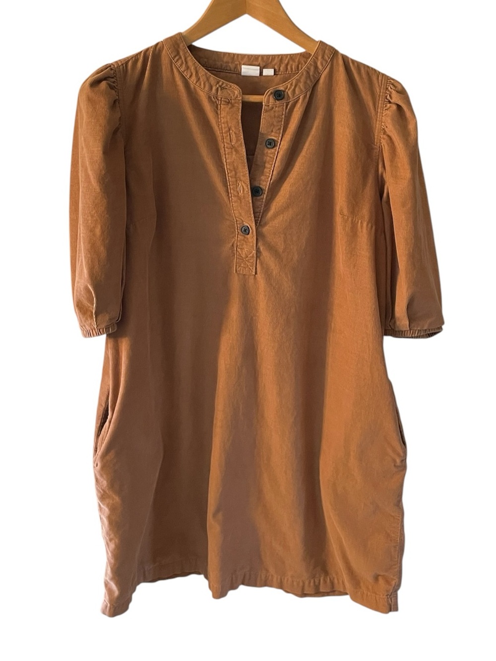 H7- corduroy Gap Medium Tan Button-Front Casual Dress